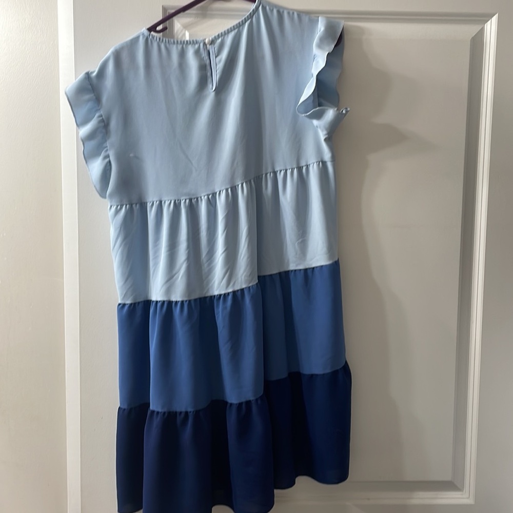 Dress - Picture 2 of 2